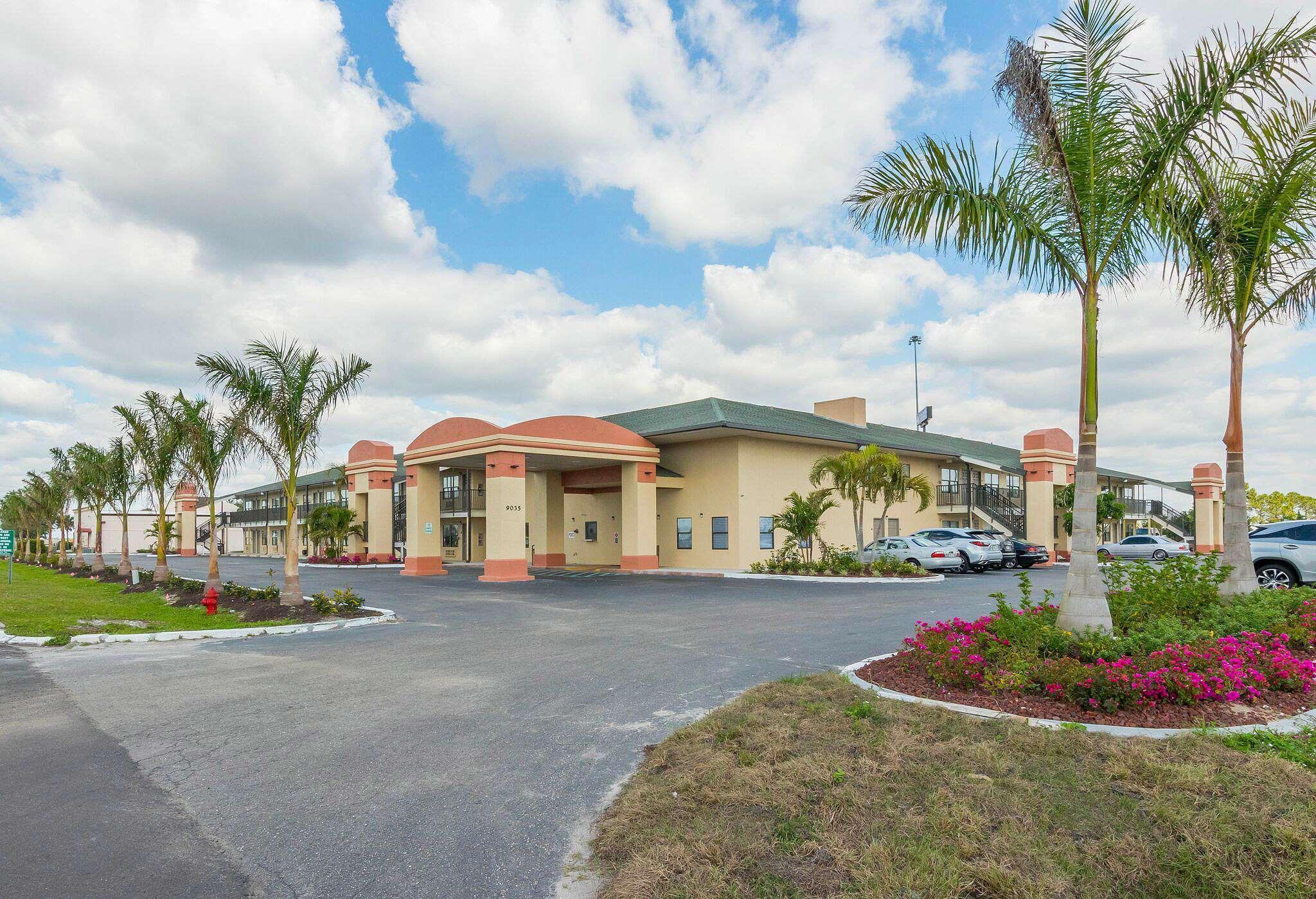 Готель Baymont By Wyndham Punta Gorda/Port Charlotte Екстер'єр фото